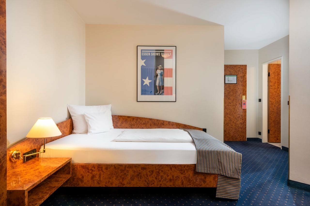 Essential By Dorint Essen Hotel Exterior photo